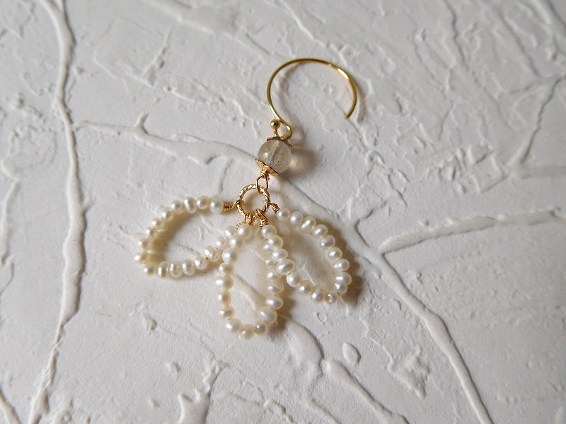 14K gold unilateral mini pearl labradorite shape earrings (changeable clip) - ต่างหู - เครื่องเพชรพลอย ขาว