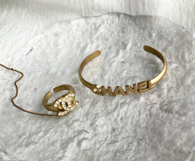 【VINTAGE CHANEL/シャネル】パールバングル Direct from Japan, branded used packaging] CHANEL Chanel