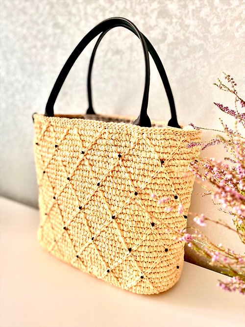 N.Shu_handmade Summer bag. Tote bag. Straw raffia bag.