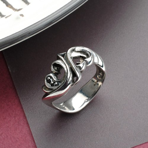 Martina Olga 奧嘉精品工作室 925純銀飾 雙心流線浪花扭結個性設計戒指 可換鑽色 訂製戒圍