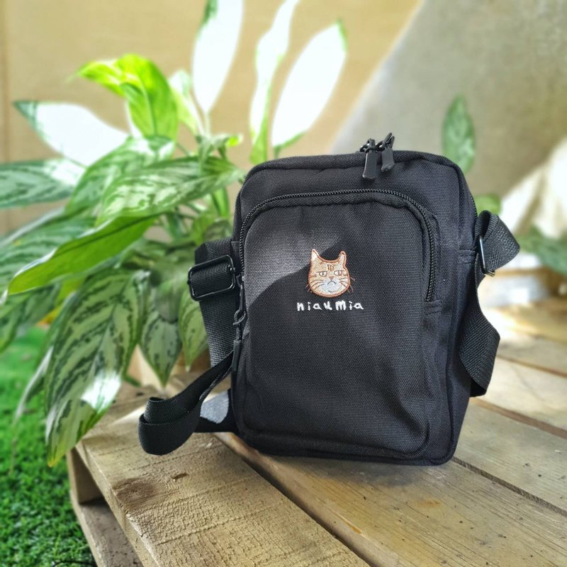 Mid-size water-repellent nylon crossbody bag with embroidery pattern (black) / Smelly Orange Cat - Messenger Bags & Sling Bags - Nylon Black