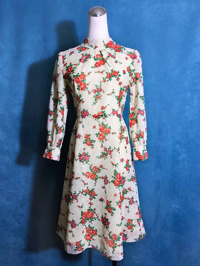 Custom-made embroidered flower light antique dress / bring back VINTAGE abroad - ชุดเดรส - เส้นใยสังเคราะห์ หลากหลายสี