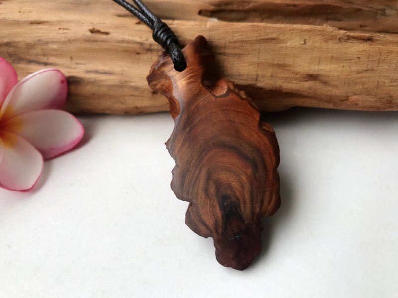 Tibetan Mastiff Xiao Nan Wood Necklace - สร้อยคอ - ไม้ หลากหลายสี