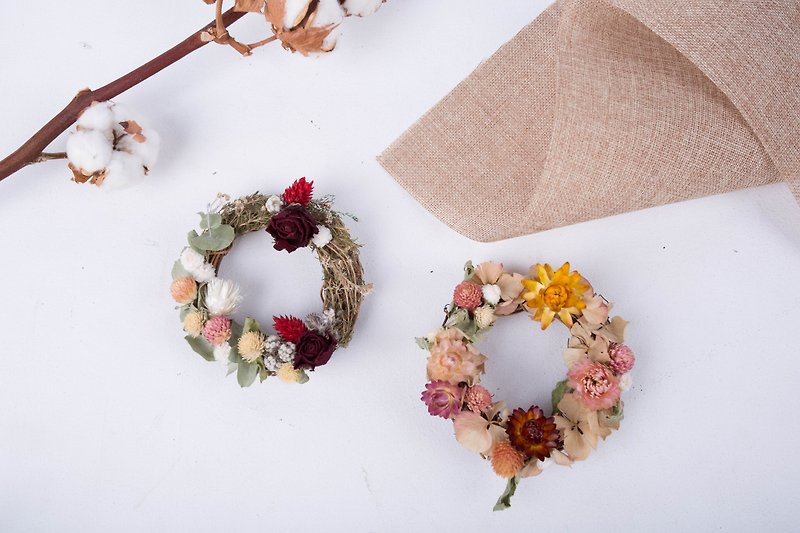 Valentine's Day Mini Wreath / Wedding Small Things / Dry Flowers / Dry Wreath / Christmas Wreath / Valentine's Day Gift - ช่อดอกไม้แห้ง - พืช/ดอกไม้ สีม่วง