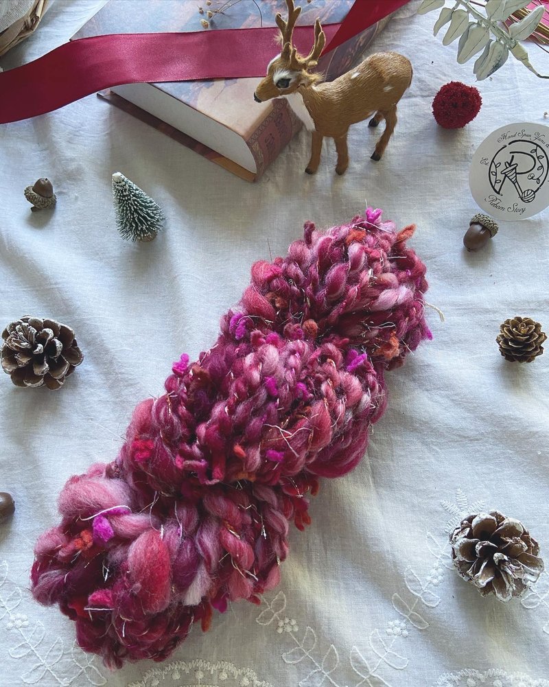【冬日限定版】紅桑梅手捻線 - 編織/刺繡/羊毛氈/縫紉 - 羊毛 紅色