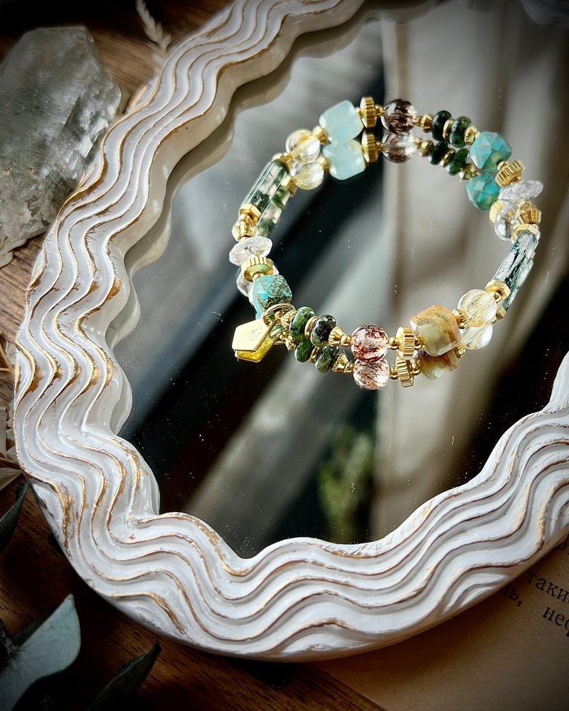 -Island Forest-Natural crystal bracelet/ Bronze bracelet - Bracelets - Semi-Precious Stones Multicolor