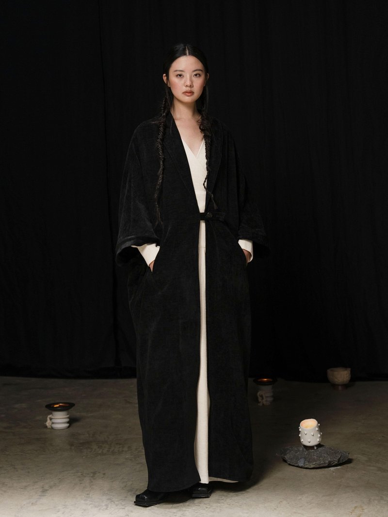 新中式復古 / 慵懶絨感長袍大衣 / 長款風衣 - 女大衣/外套 - 其他材質 黑色