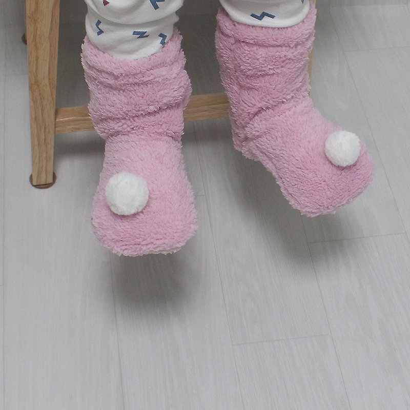  baby white pompom  wool warm winter socks - ถุงเท้าเด็ก - ขนแกะ สึชมพู