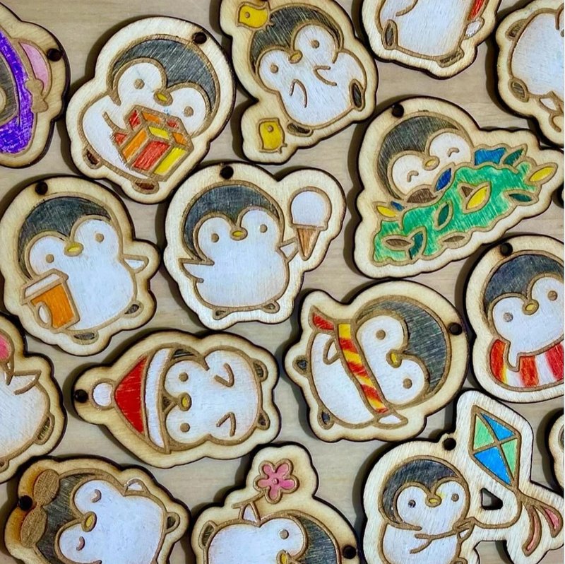 penguin keychain - ที่ห้อยกุญแจ - ไม้ 