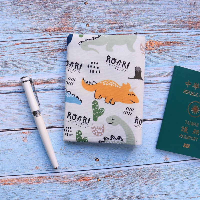 [Little Dinosaur] Passport Cover Passport Holder Passport Bag - ที่เก็บพาสปอร์ต - ผ้าฝ้าย/ผ้าลินิน สีน้ำเงิน
