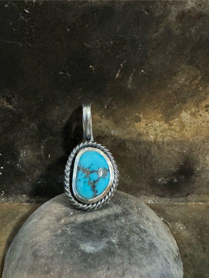 OOZEMETAL Hubei Turquoise Pendant - สร้อยคอ - เงินแท้ 