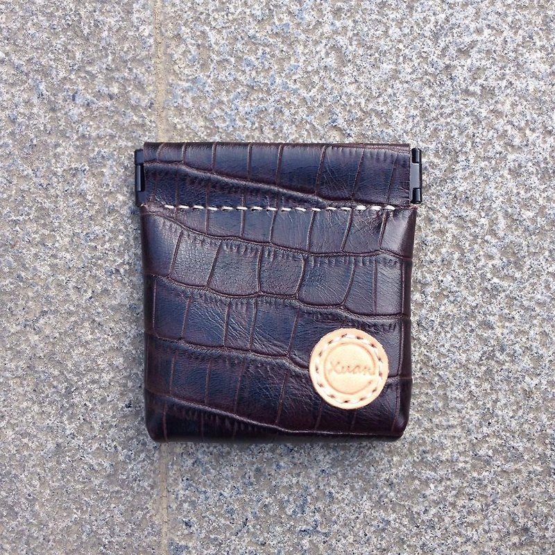 彈片零錢包 方形-深咖啡牛皮(擬鱷魚皮紋) 全手工真皮件錢包 - 零錢包/小錢包 - 真皮 咖啡色