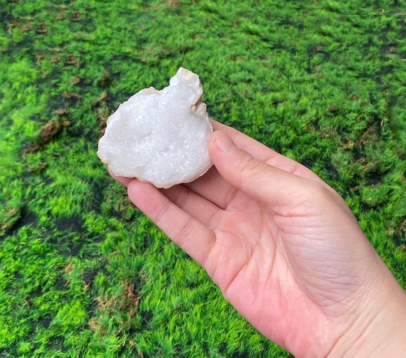 天然原礦晶瑩剔透瑪瑙白晶簇 消磁淨化 療癒 開運 淨化 原礦 - 擺飾/家飾品 - 水晶 多色