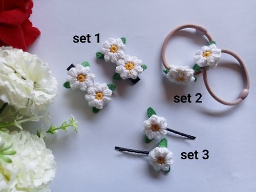 SasideniCrochet Hair clip, Daisy flower hair clip, hair decoration