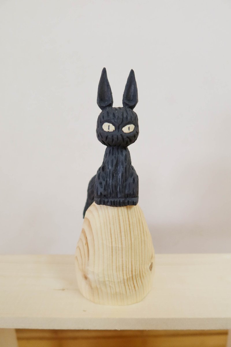 Cat on the stoneอ - 公仔/玩偶 - 木頭 
