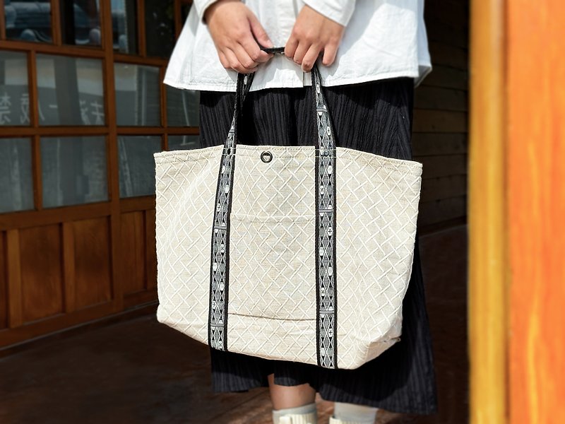 vecik pattern life x limited edition diamond textured tote bag - Handbags & Totes - Cotton & Hemp Black