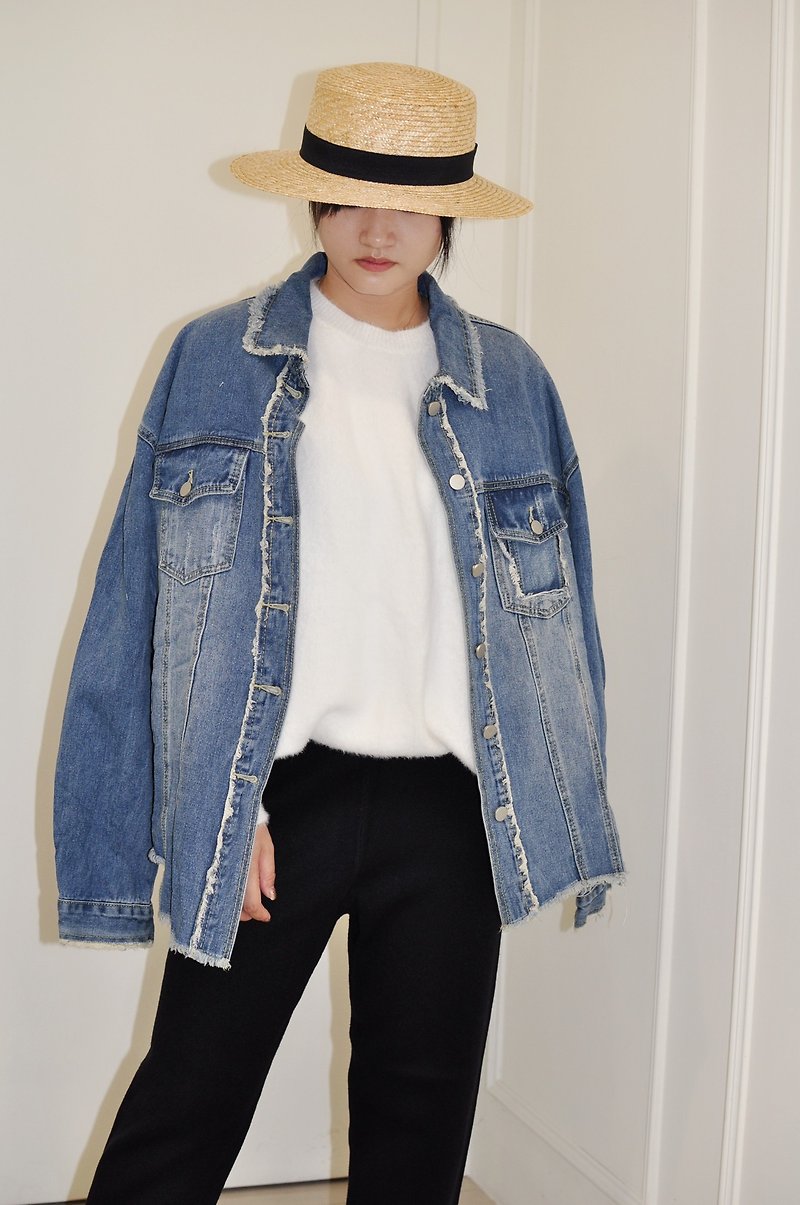 Flat 135 X Taiwan designer series denim jacket with unequal-length placket - เสื้อแจ็คเก็ต - ผ้าฝ้าย/ผ้าลินิน ขาว