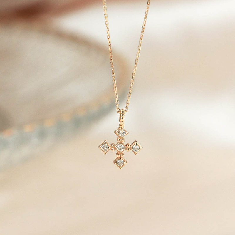 Visel Vintage Cross Diamond Necklace - สร้อยคอ - เครื่องประดับ สีทอง