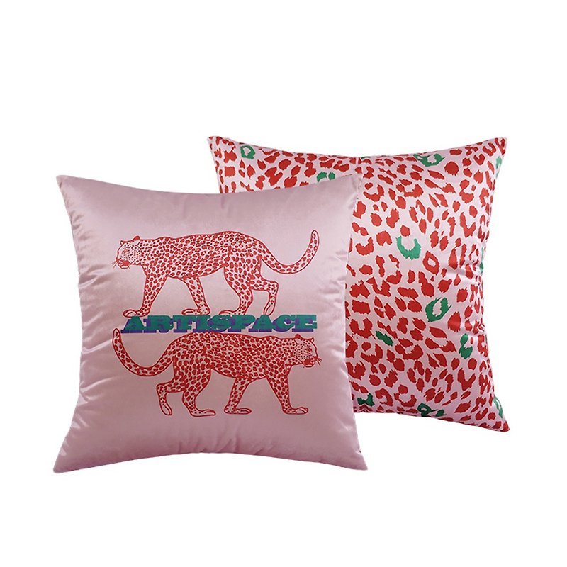 ARTISPACE Vintage Leopard Print Italian Velvet Pillow/Cushion Cover - หมอน - วัสดุอื่นๆ สึชมพู