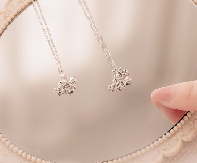 Mickey diamond online necklace