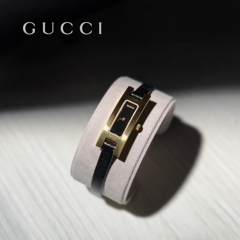 極美品 GUCCI 3900L 黒文字盤 金色長方石英女錶 附品齊全 - 女錶 - 不鏽鋼 金色