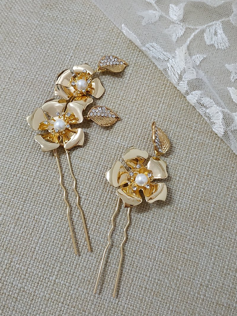 Gold glittering bright gold rose headdress - Hair Accessories - Other Metals Gold