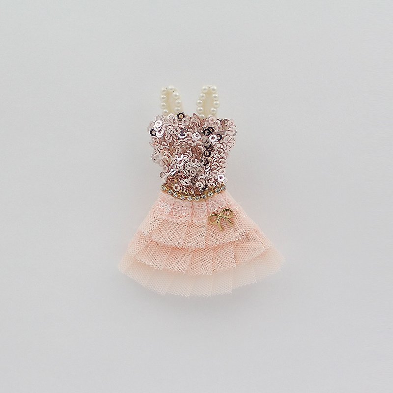 Princess peach mini dress brooch - 胸針/心口針 - 聚酯纖維 粉紅色