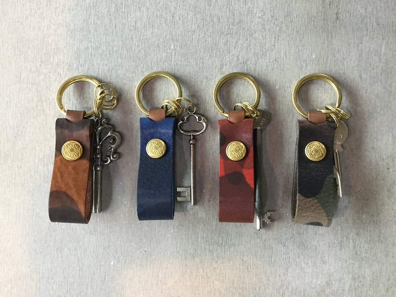 isni Hide love key ring  / handmade leather - ที่ห้อยกุญแจ - หนังแท้ สีแดง
