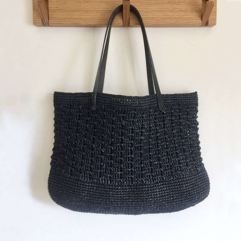 Cool black summer fashion woven bag - กระเป๋าถือ - กระดาษ 