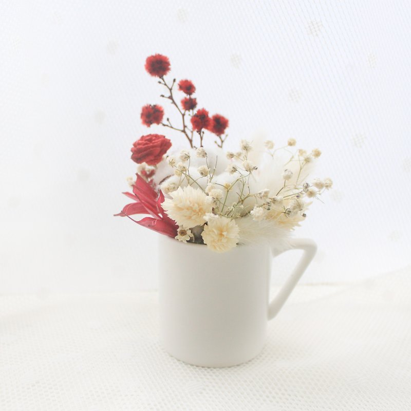 Spring wishes milk foam mini table flower white cotton Valentine's Day / New Year dry flower ceremony - เซรามิก - พืช/ดอกไม้ สีแดง