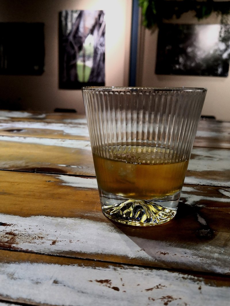 新款C訂製刻字圖酒杯贈木盒(工商/紀念/生日/聖誕禮物) - 玻璃杯 - 玻璃 透明