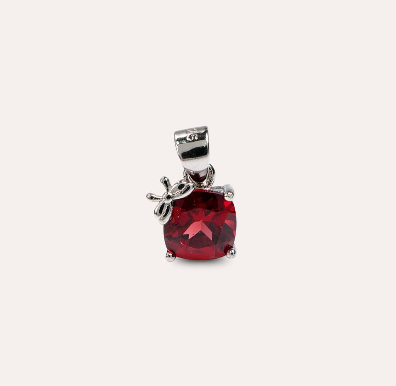 Anzhu Stone red square 7mm pendant classic series Dream Gemstone silver jewelry - Necklaces - Silver Red