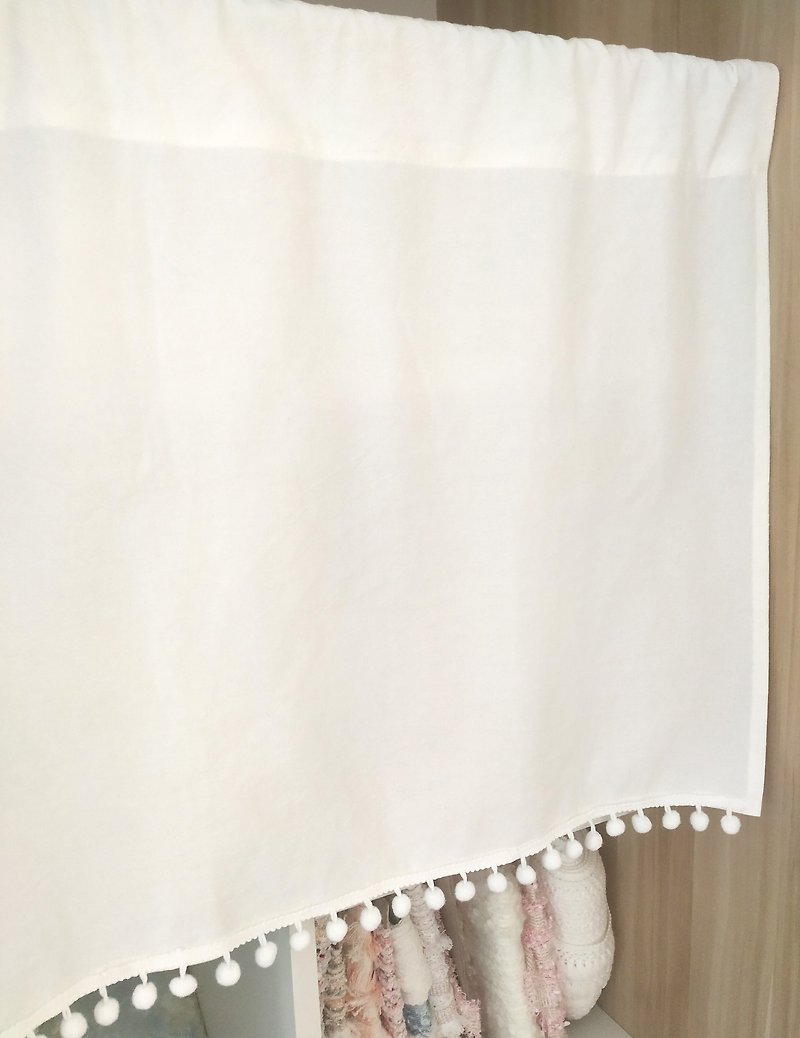 White cotton fabric small tassel curtain door curtain coffee curtain - ม่านและป้ายประตู - ผ้าฝ้าย/ผ้าลินิน 