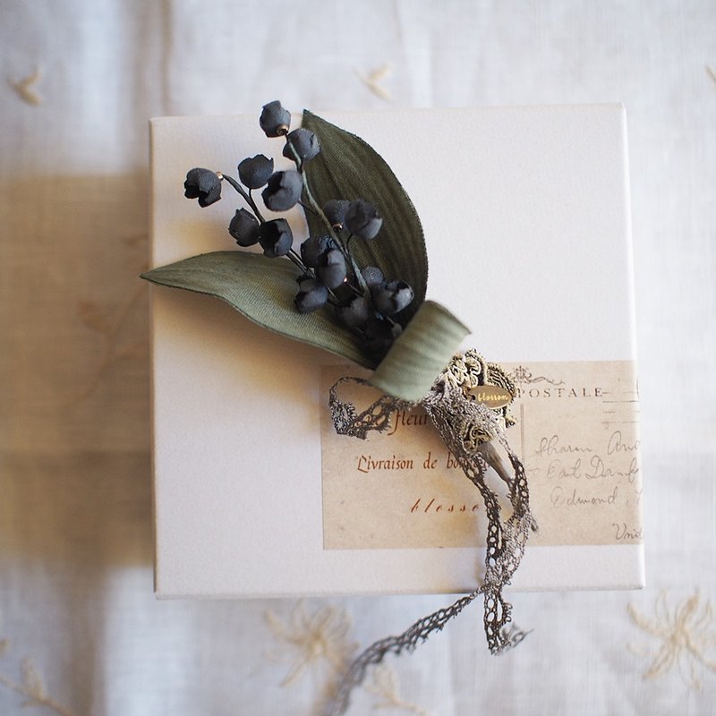 Corsage. Lily of the valley. Ink black. - 胸花/手腕花 - 棉．麻 黑色