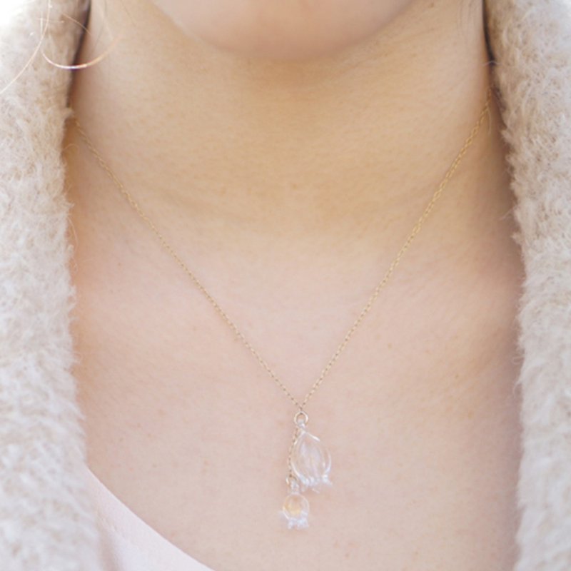 Lily handmade glass necklace - สร้อยคอ - แก้ว สีใส