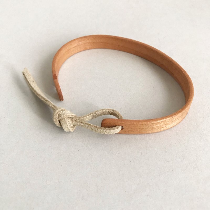 Neat and simple bangle,black cherry, small - Bracelets - Wood Brown