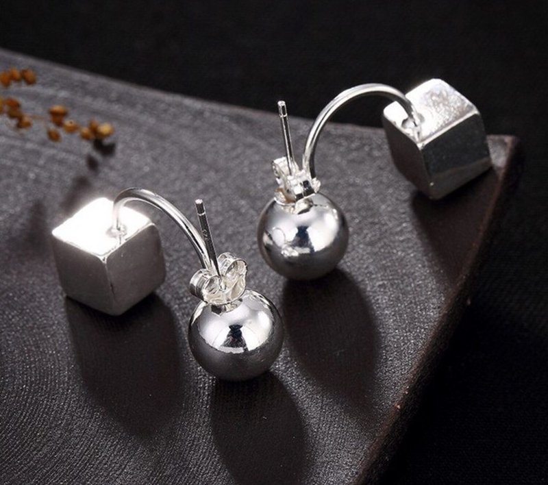 Real 925 Sterling Silver Women Simple Fashion Stud Earrings Dual-use Ball - ต่างหู - เงินแท้ สีเงิน