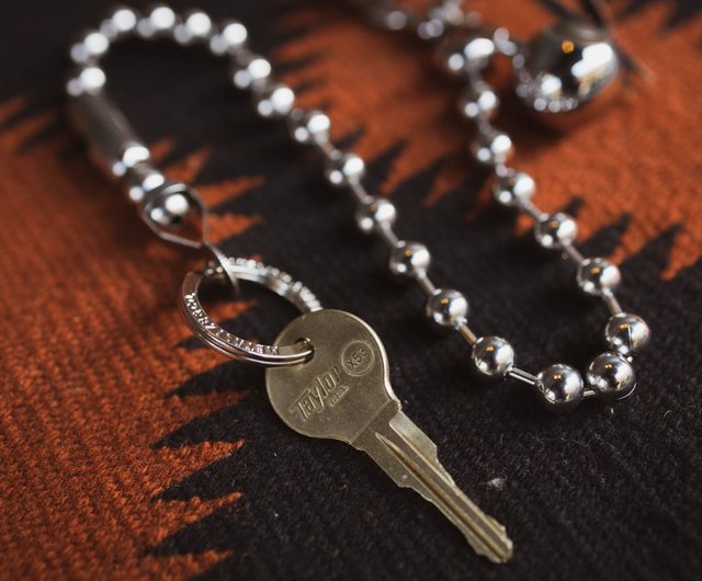 METALIZE】2 in 1 シルバー8ボールチェーンキーホルダーウォレット