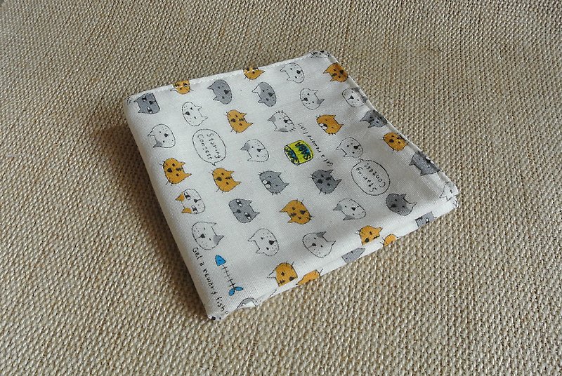 Canned cat and mackerel _ natural white _ double-sided Japanese double yarn handkerchief - ผ้าเช็ดหน้า - ผ้าฝ้าย/ผ้าลินิน ขาว