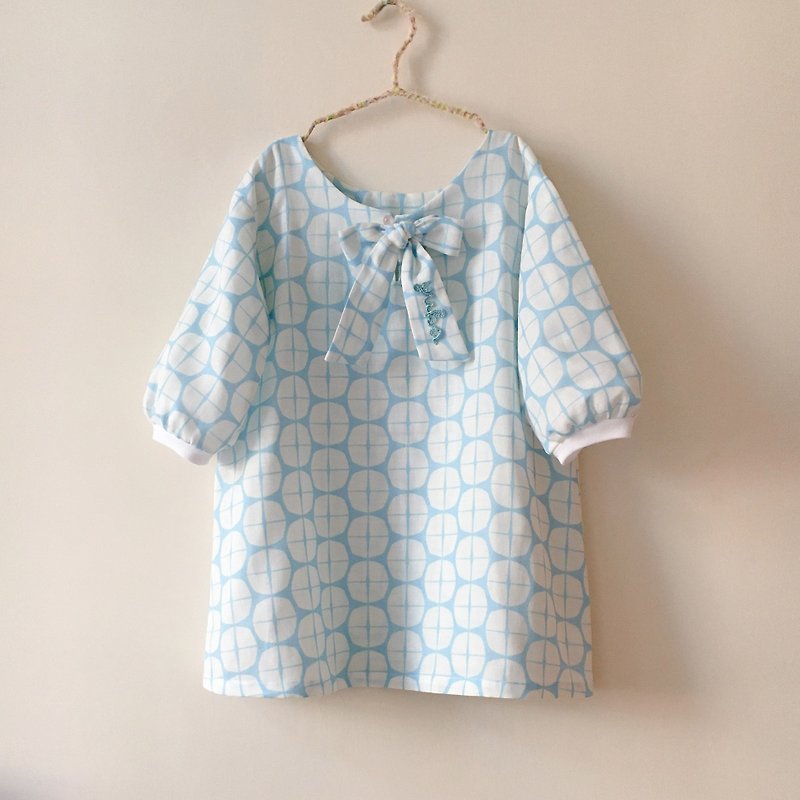Bowknot with customized name/spring three-quarter sleeve dress/double yarn - ชุดเด็ก - ผ้าฝ้าย/ผ้าลินิน สีน้ำเงิน