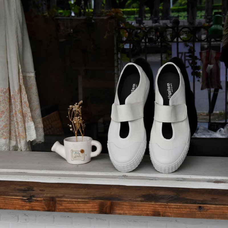 vita cotton white/casual shoes/minimalist/travel/design/canvas shoes, the size is too large, please order half a size smaller - รองเท้าลำลองผู้หญิง - ผ้าฝ้าย/ผ้าลินิน ขาว