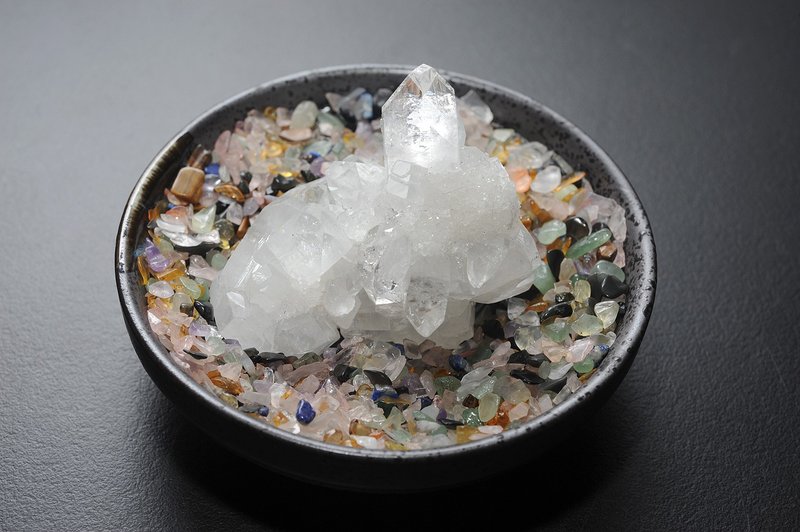 寶石級超閃魚眼石沸石叢聚晶簇A1 礦石/水晶/靈修/開運/招財/破煞 - 擺飾/家飾品 - 水晶 