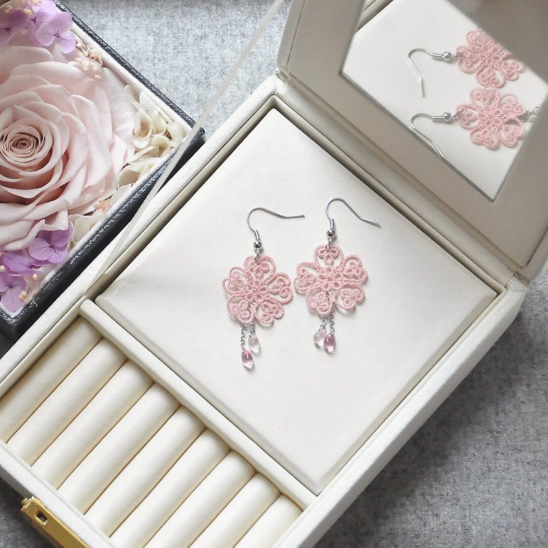 【訂製】櫻花蕾絲 耳環 桜の花  Sakura Cherry Blossom Earrings - 耳環/耳夾 - 繡線 粉紅色