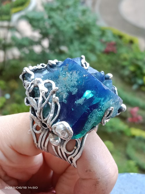 寶藏石光 / Light of Treasure Stone 日光螢石原礦手工銀戒 純銀戒指~藍綠之間~ Fluorite Silver Ring