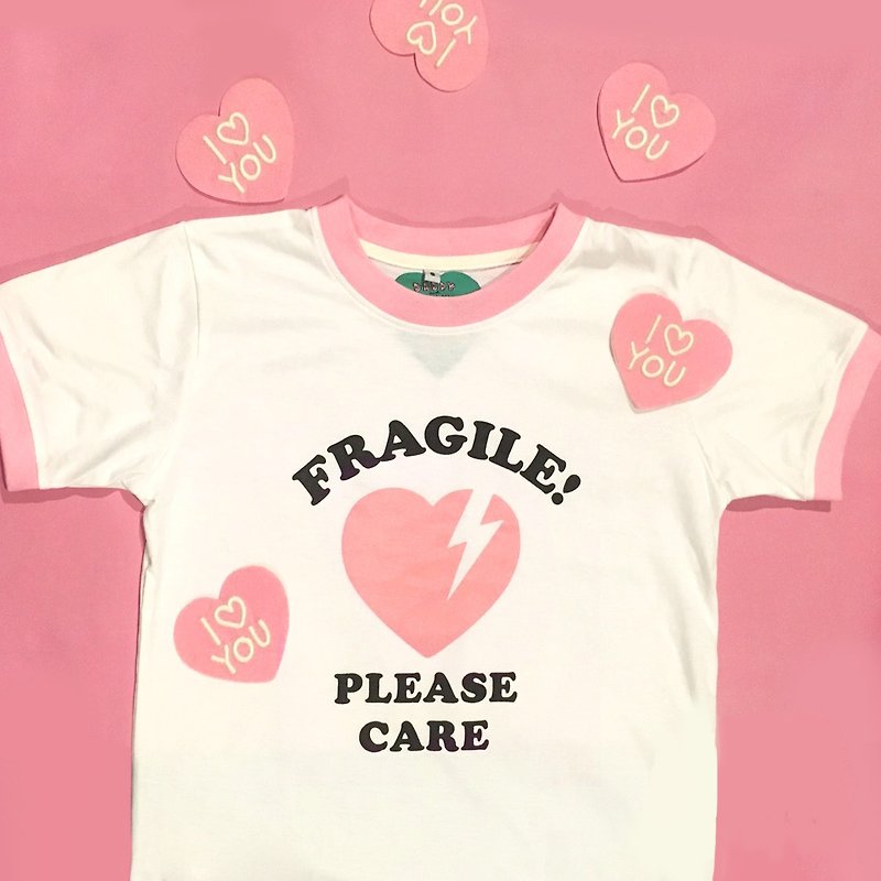 Fragile T-shirt (Pink) - เสื้อยืดผู้หญิง - ผ้าฝ้าย/ผ้าลินิน สึชมพู