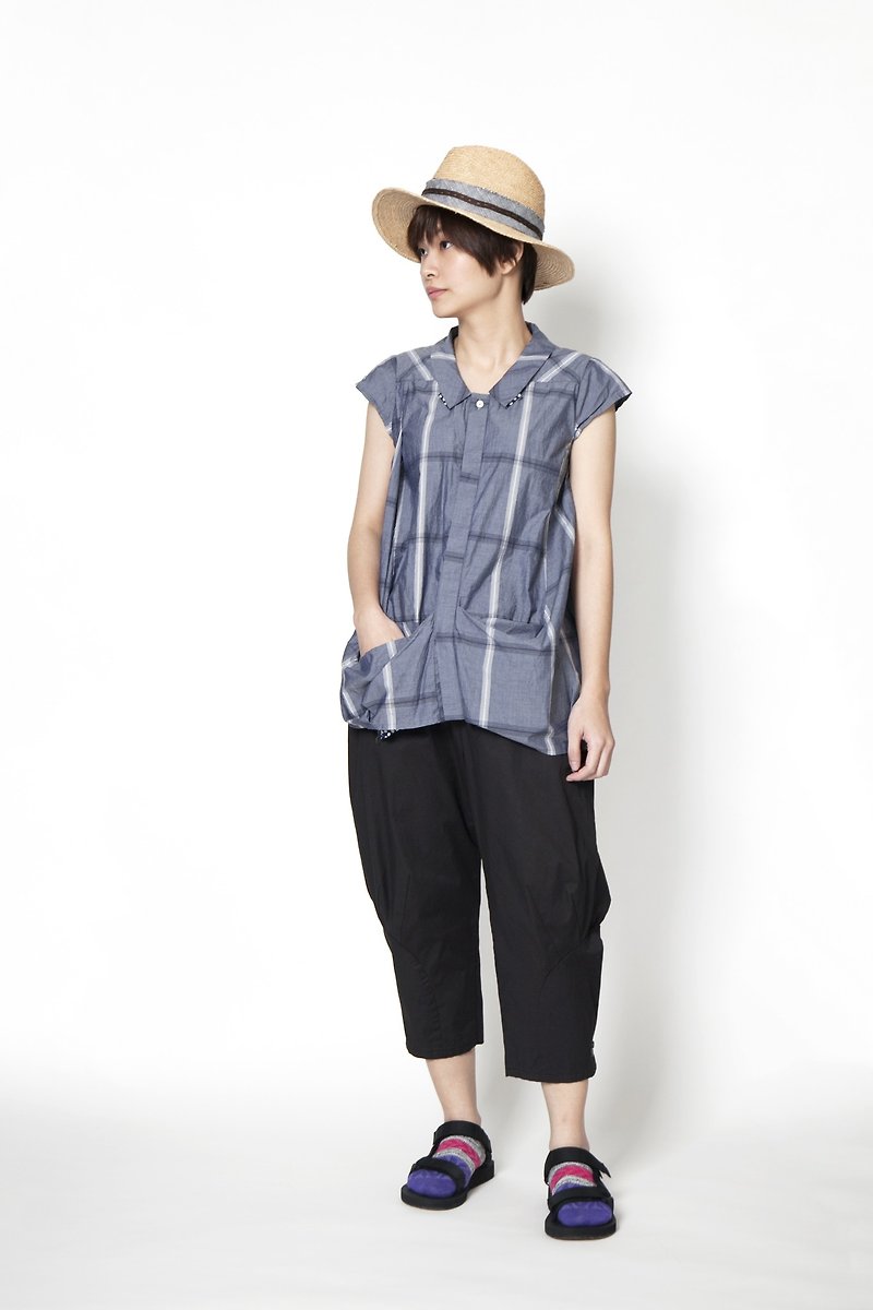 Unpredictable _ size pocket check striped shirt - เสื้อเชิ้ตผู้หญิง - ผ้าฝ้าย/ผ้าลินิน สีน้ำเงิน