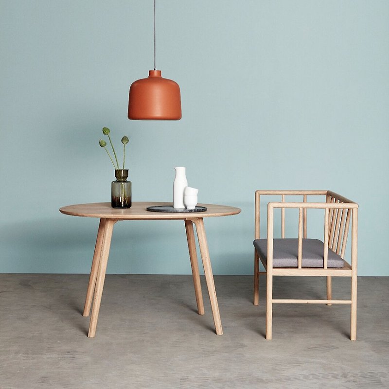 【Hübsch】－880305 Nordic style oak round table dining table - Dining Tables & Desks - Wood Khaki
