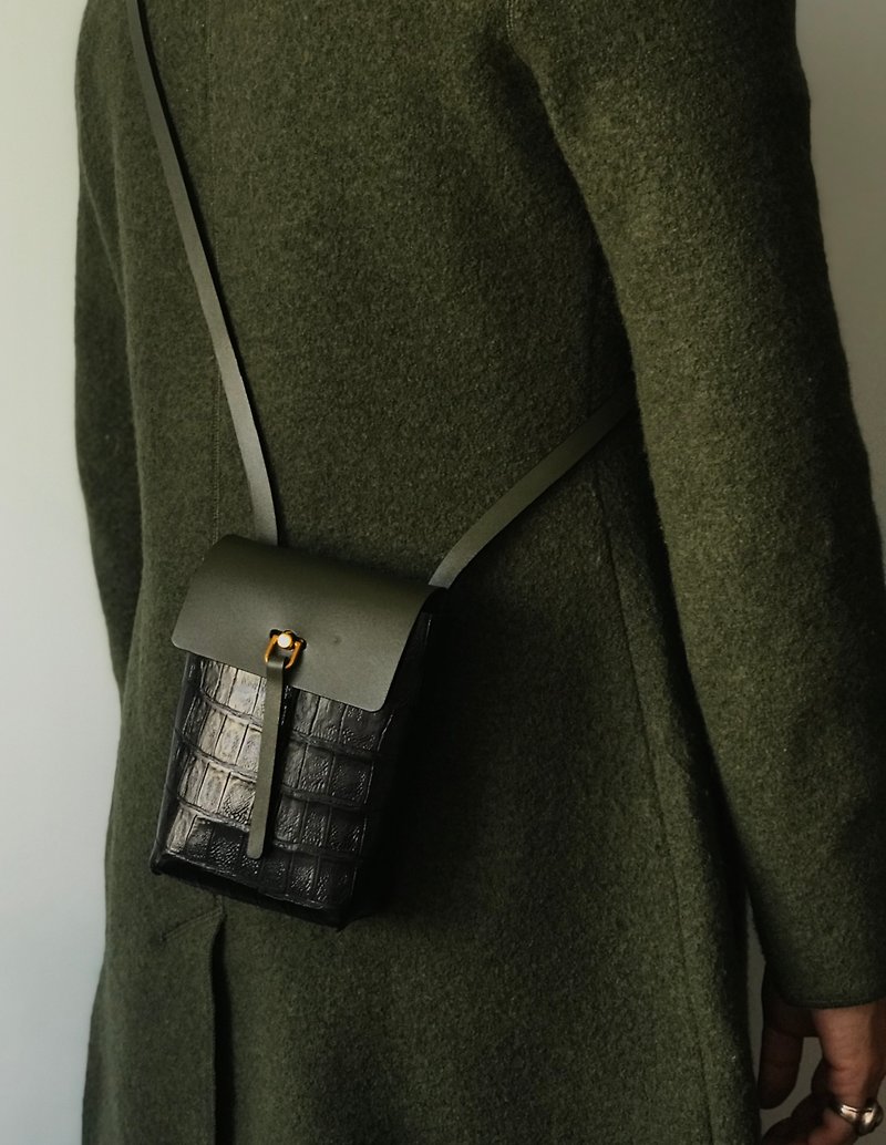 Zemoneni leather casual Shoulder phone case bag - กระเป๋าแมสเซนเจอร์ - หนังแท้ สีเขียว