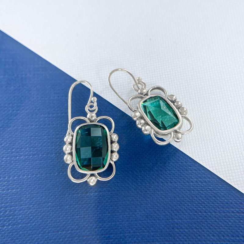 : Moyu Diopside: Retro style 925 sterling silver ear hook - ต่างหู - เงินแท้ สีเขียว