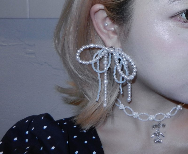 日系雙層珍珠蝴蝶結耳環 耳針 不鏽鋼 一對 - 耳環/耳夾/耳骨夾 - 珍珠 透明